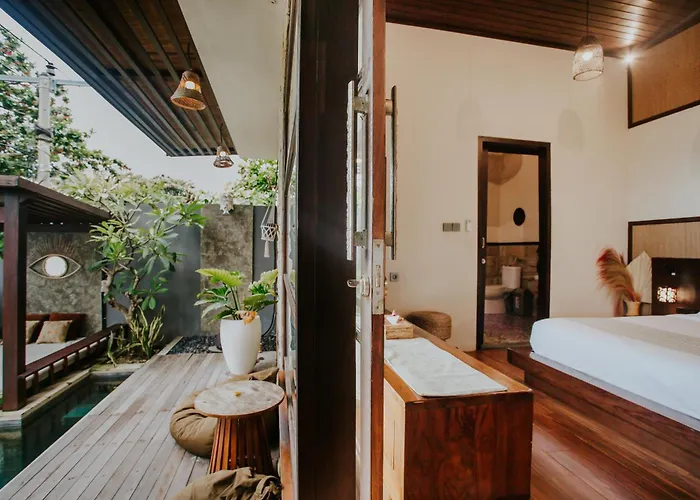 Aksara Nusa Penida Private Semaya